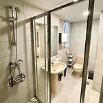 Estudio Cercano A Mezquita - Opcion Parking Apartman *